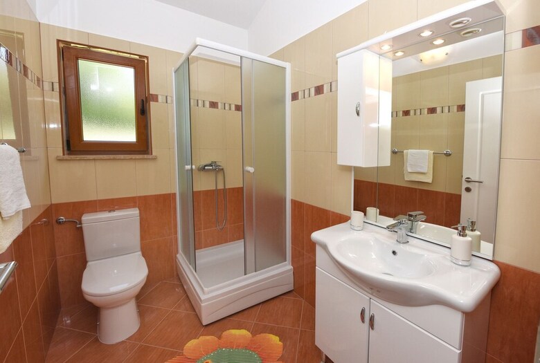 Villa 377
