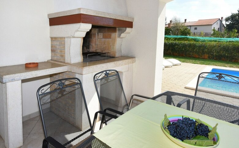 Villa 376