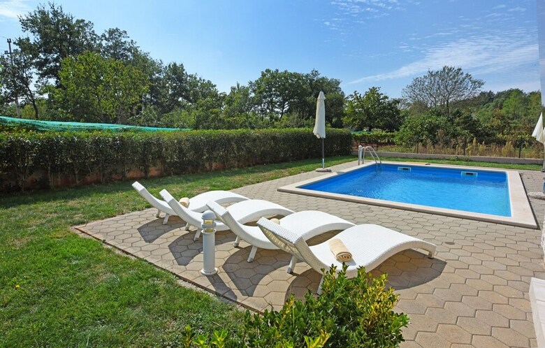 Villa 376