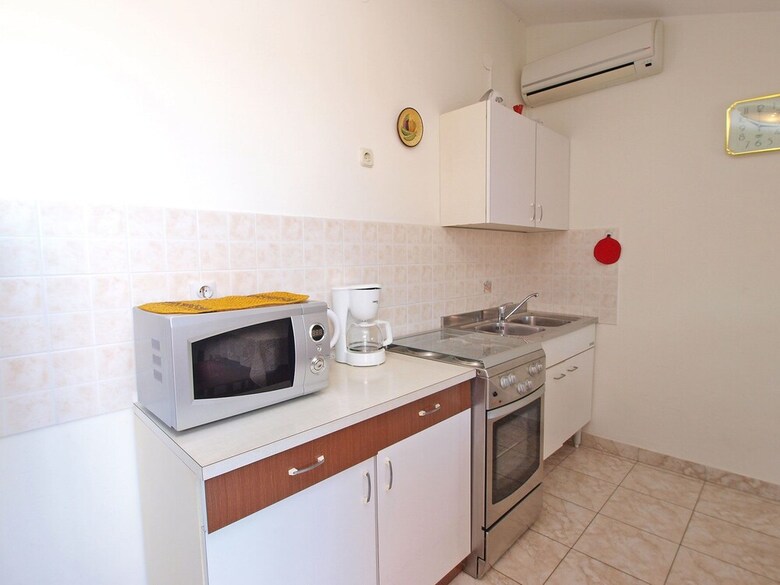 Apartment 250