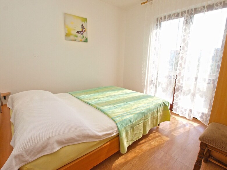 Apartment 589