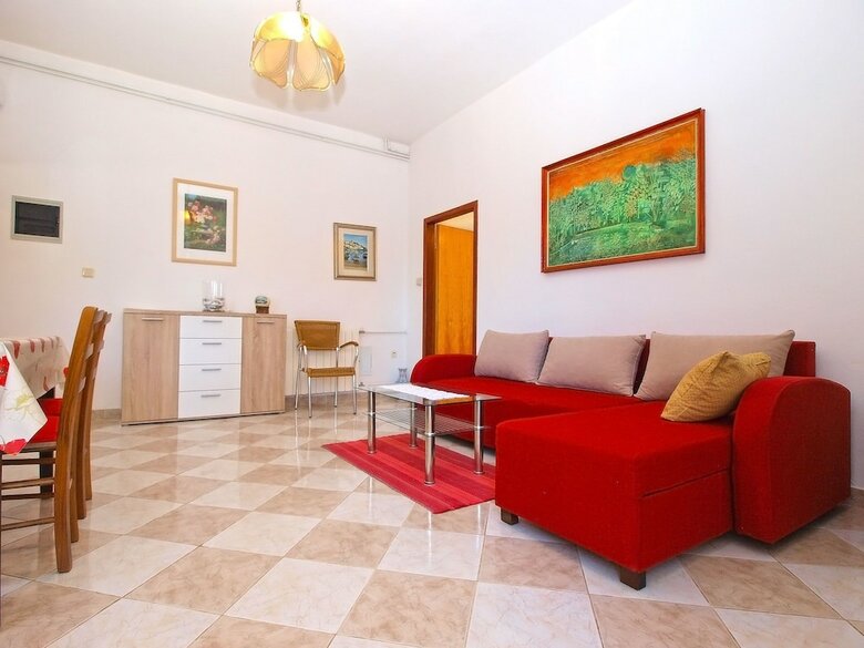 Apartment 539