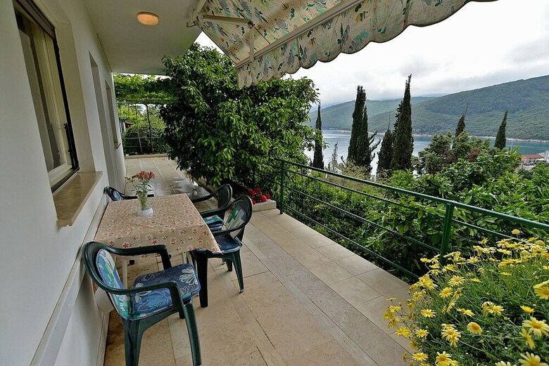Apartment 650