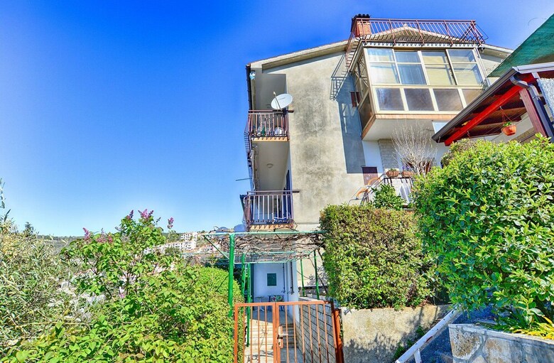 Apartment 650