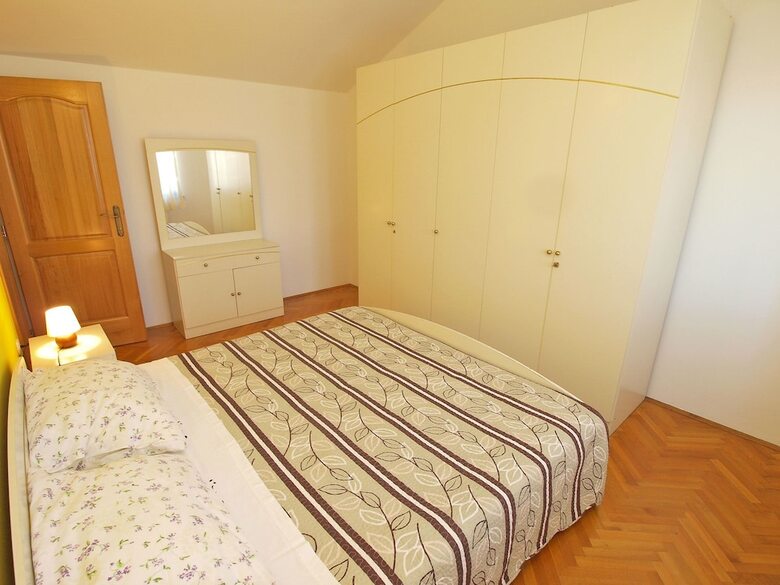 Apartment 707