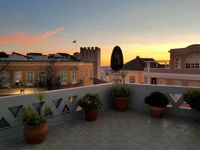 Hotel Allons-y Guesthouse