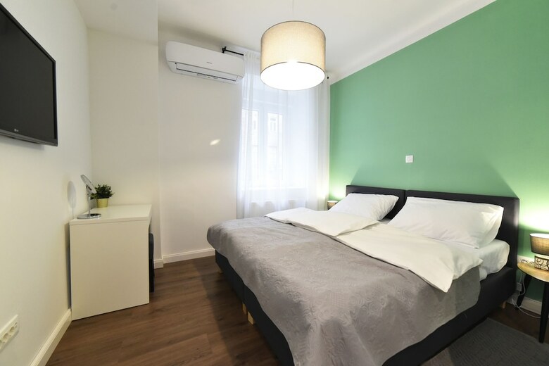 Hotel Premium Central Apartment & Room