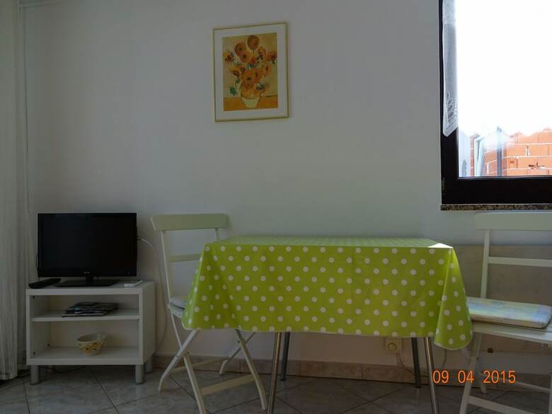 Apartment 802