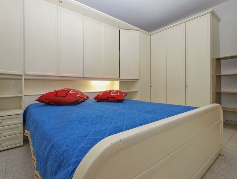 Apartment 924