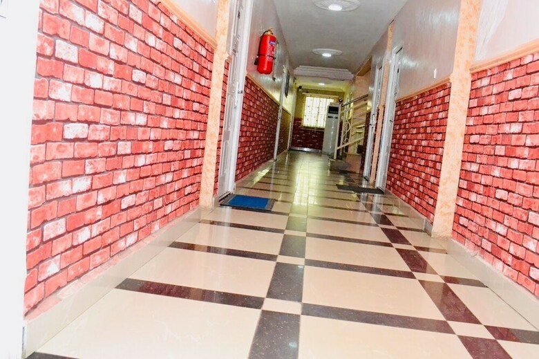 Hotel Limoh Suites