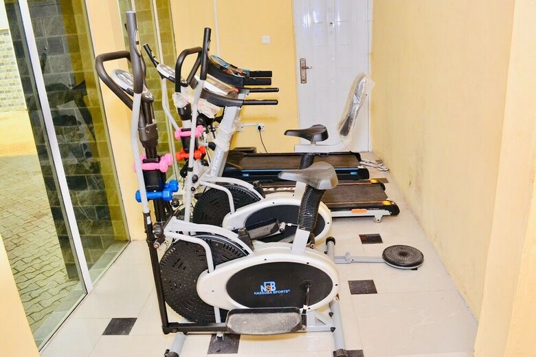 Hotel Limoh Suites