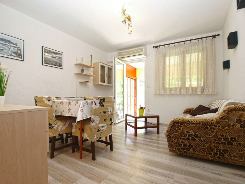 Apartment 903