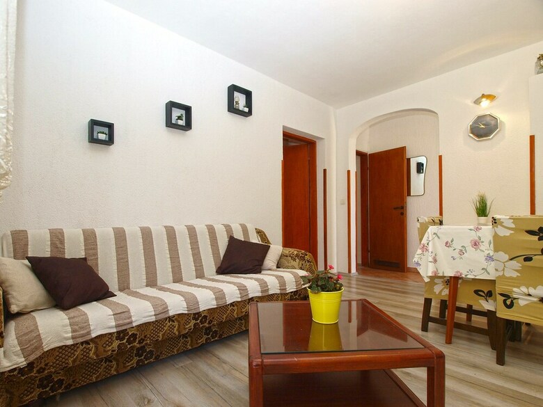 Apartment 903