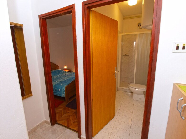 Apartment 1001