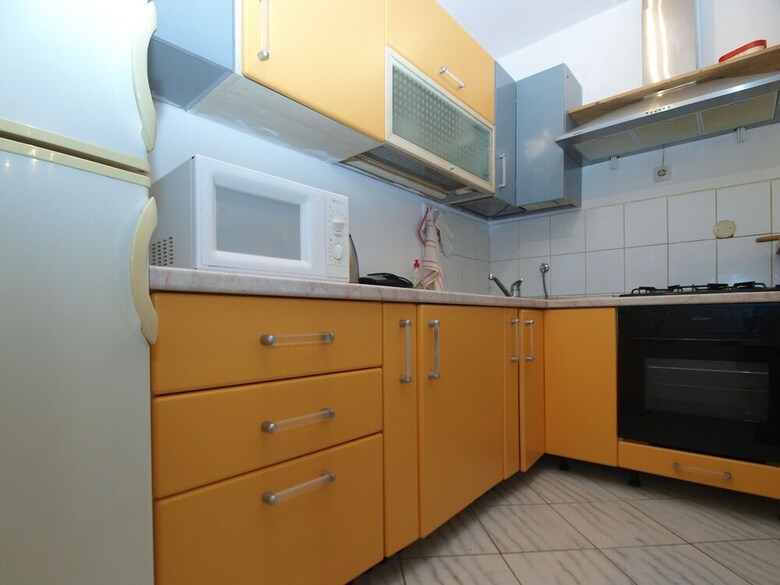 Apartment 949