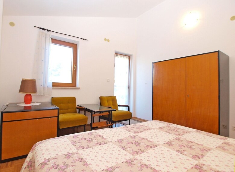 Apartment 950