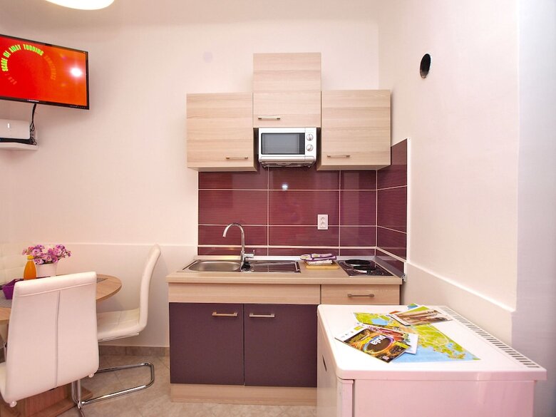 Apartment 1380