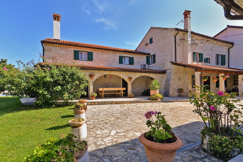 Villa 1240