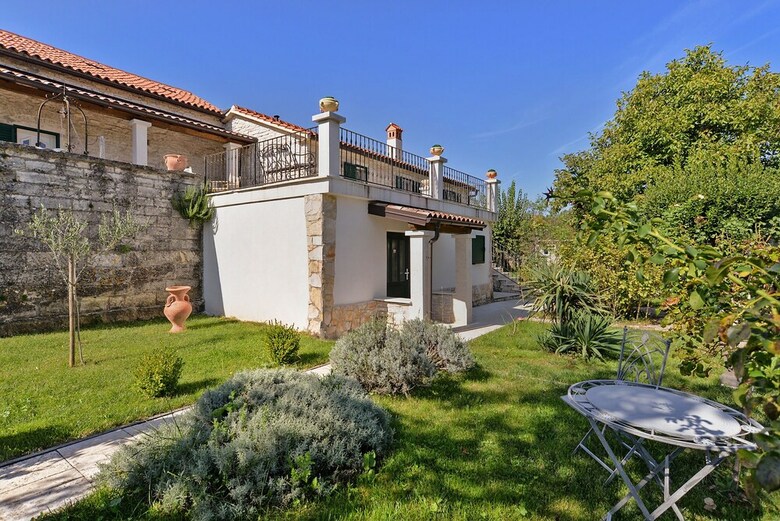 Villa 1240