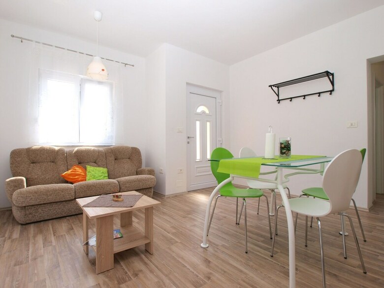 Apartment 1403