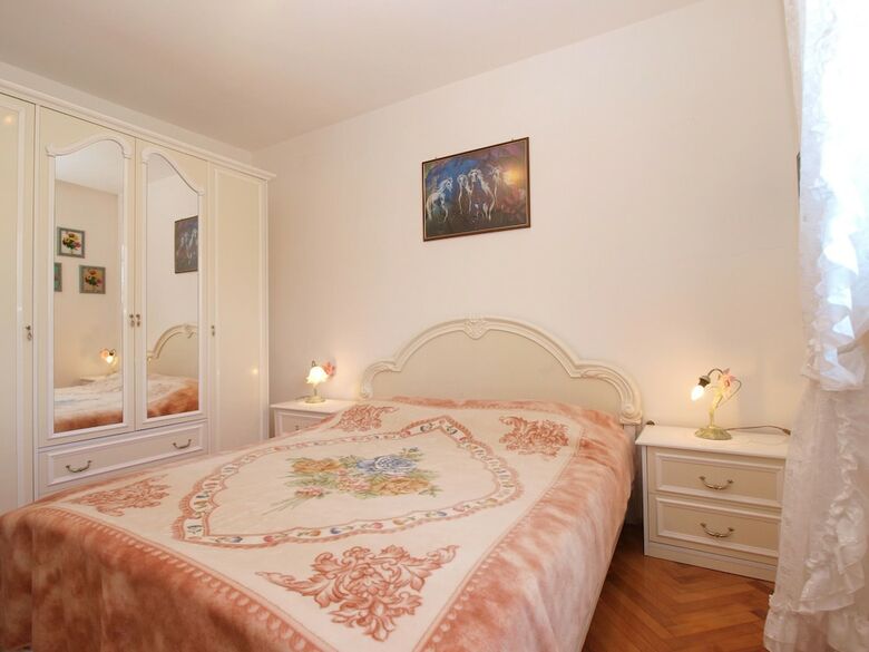 Apartment 1437