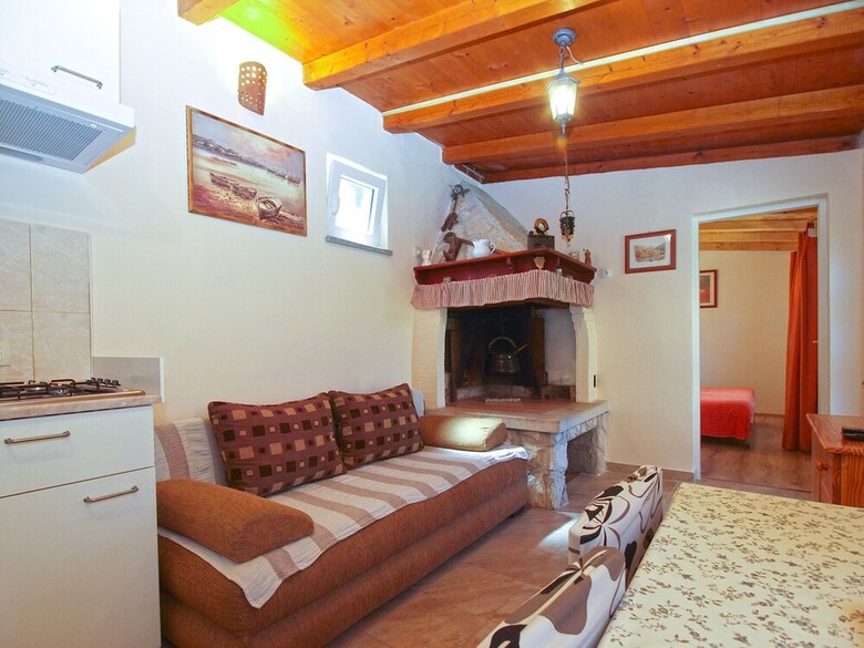 Apartment 1395
