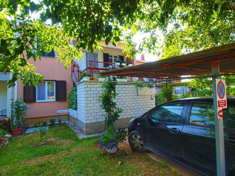 Apartment 1387