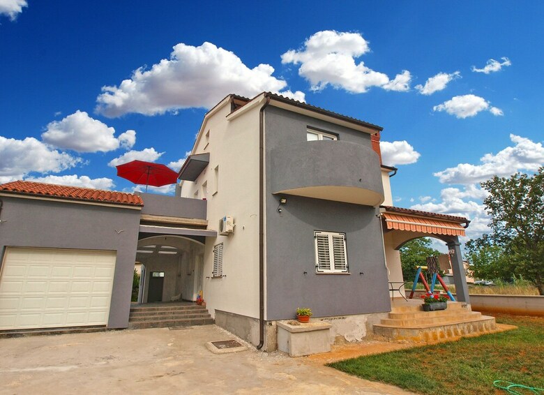 Apartment 1449