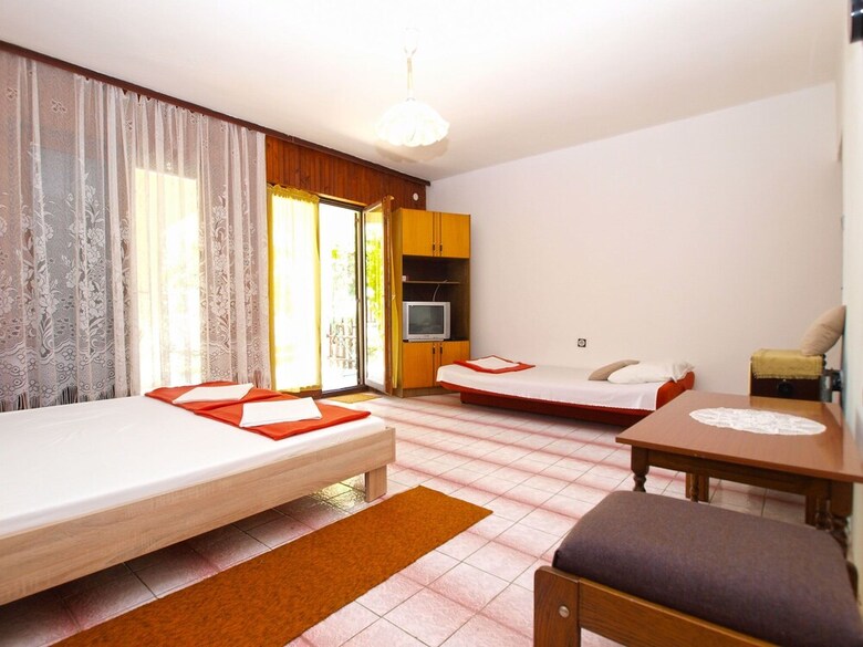Apartment 1397