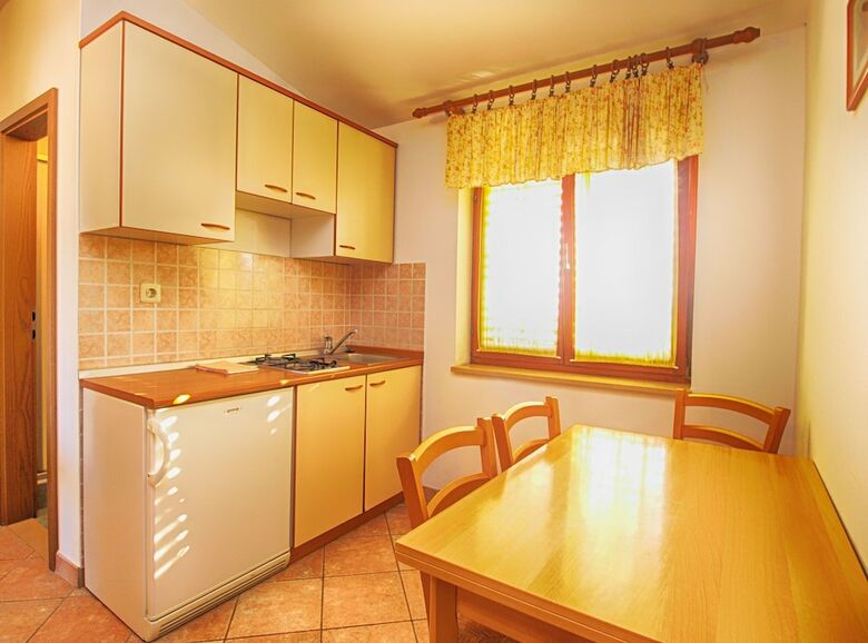 Apartment 1510