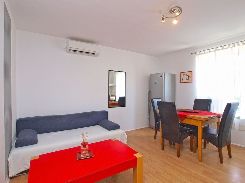 Apartment 1470