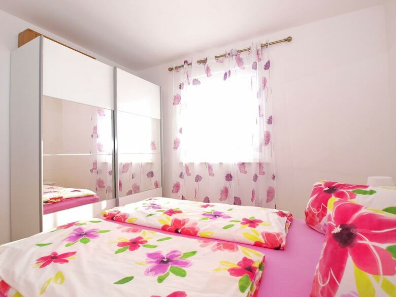 Apartment 1507