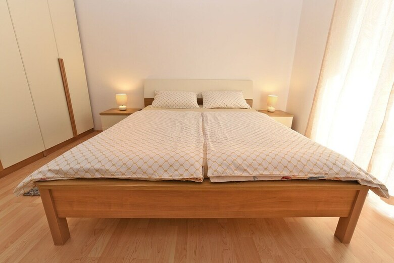 Apartment 1551