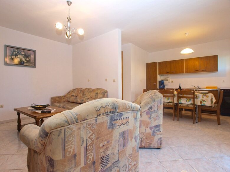 Apartment 1481