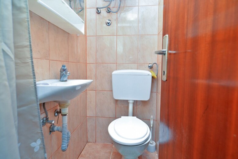 Apartment 1597