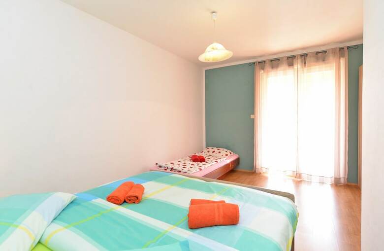 Apartment 1613