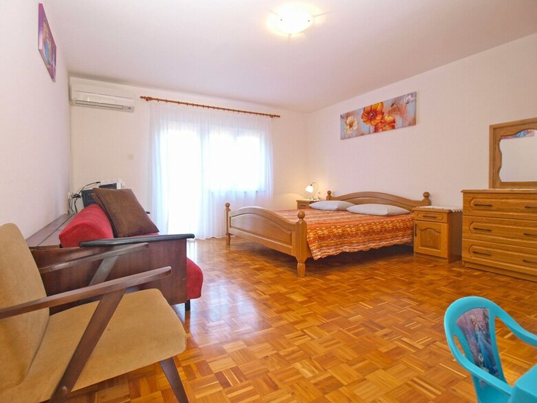 Apartment 1638