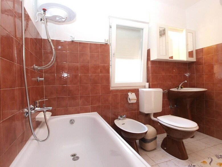 Apartment 1638