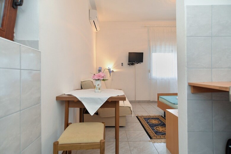 Apartment 1631