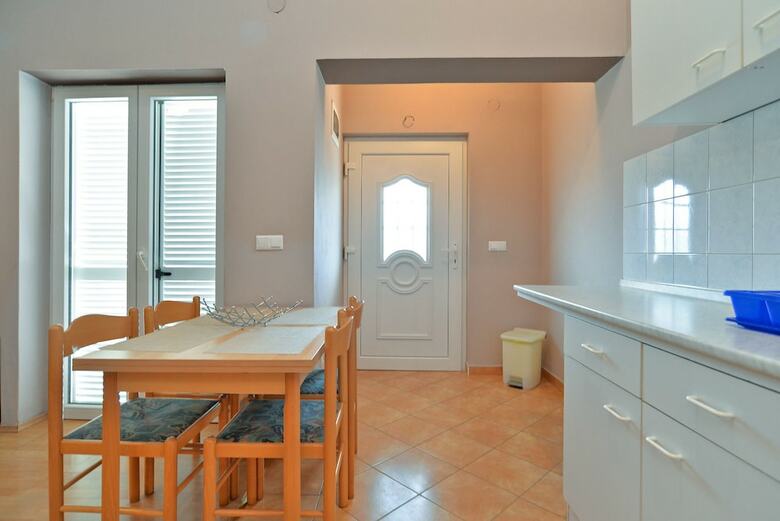 Apartment 1692