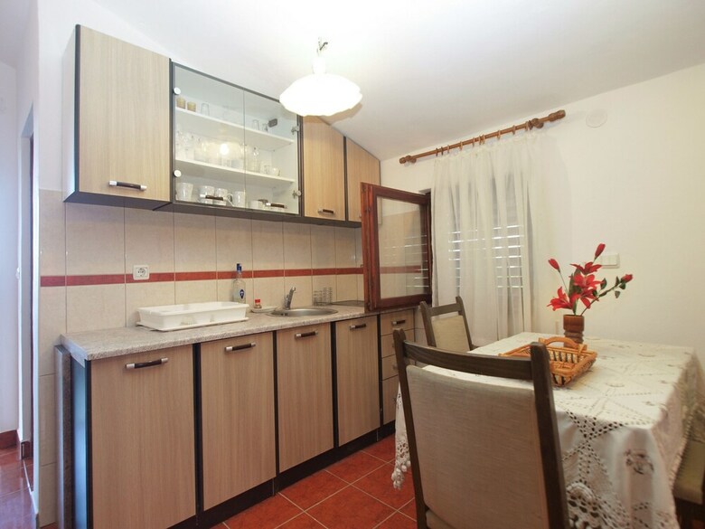 Apartment 1665