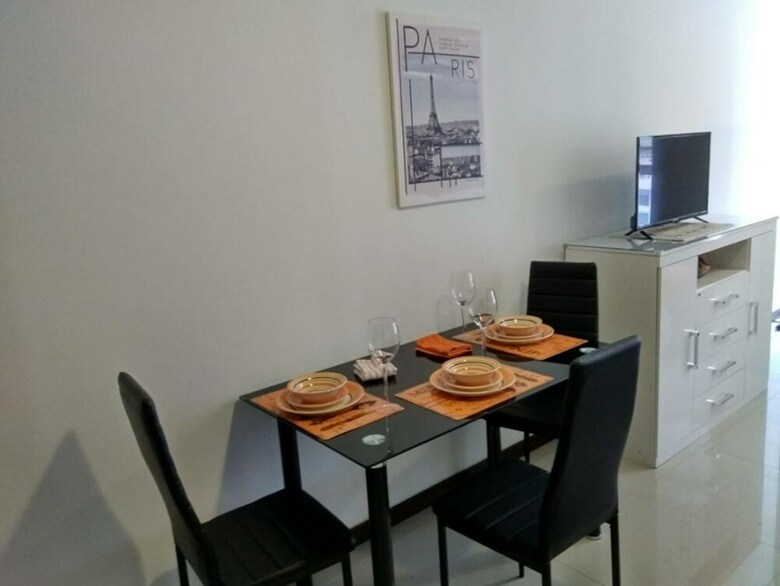 Apartamentos Aras Century Tower