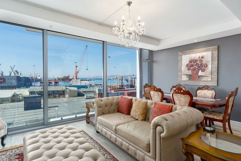 Aparthotel V&a Waterfront Collection - Whosting