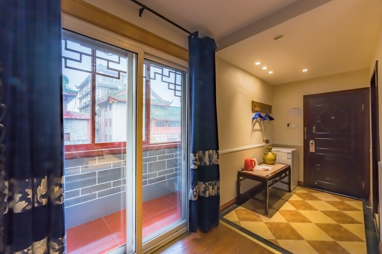 Chengdu Wenjun Courtyard Hotel
