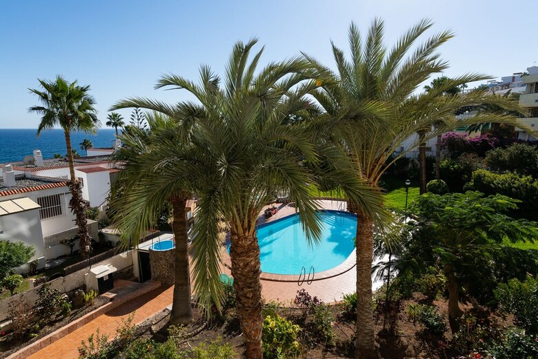 Apartamentos Aguila Beach