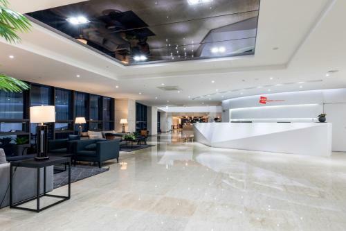 Co-op City Hotel Harborview