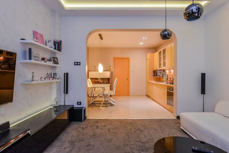 Fm Deluxe 1-bdr Apartment - Extravaganzzo