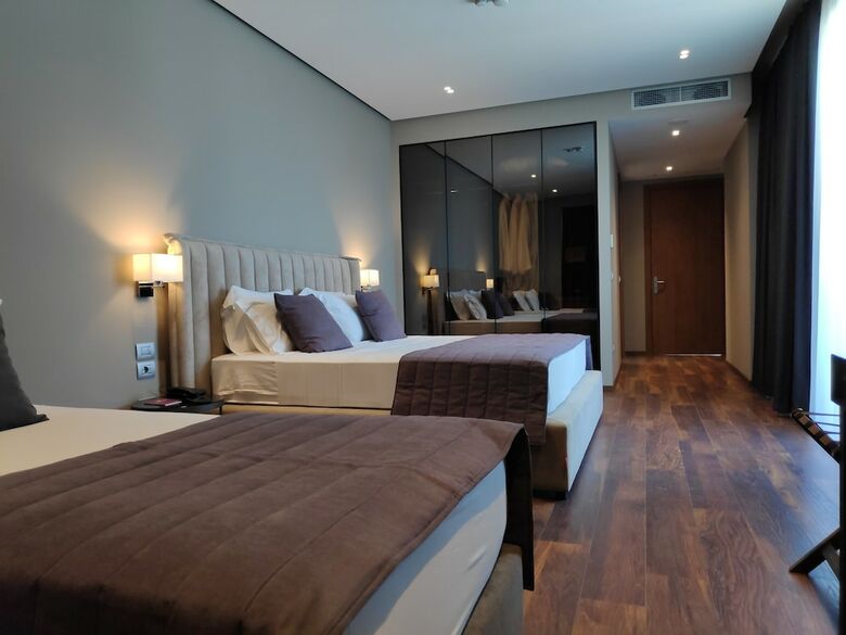 Supreme Hotel & Spa