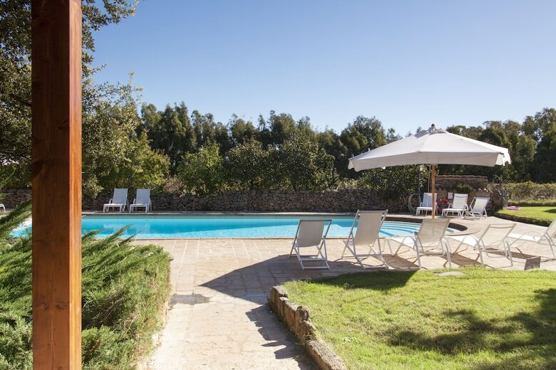 Podere Monte Sixeri Country Estate