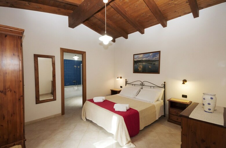 Podere Monte Sixeri Country Estate